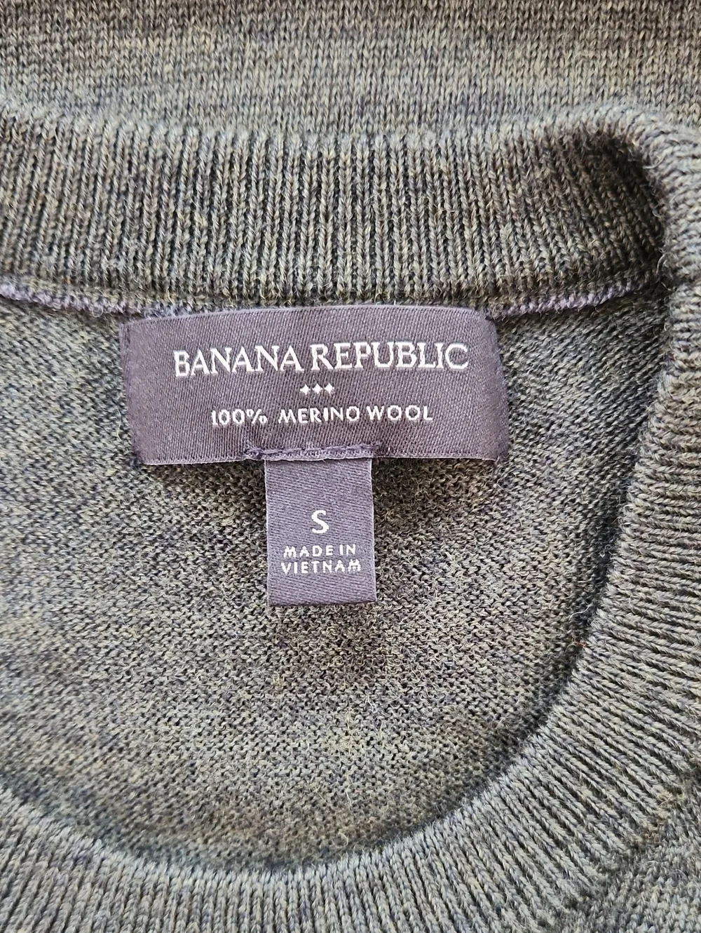 Banana Republic Men's 100% Merino Wool Crewneck Sweater Olive Green Small NWOT